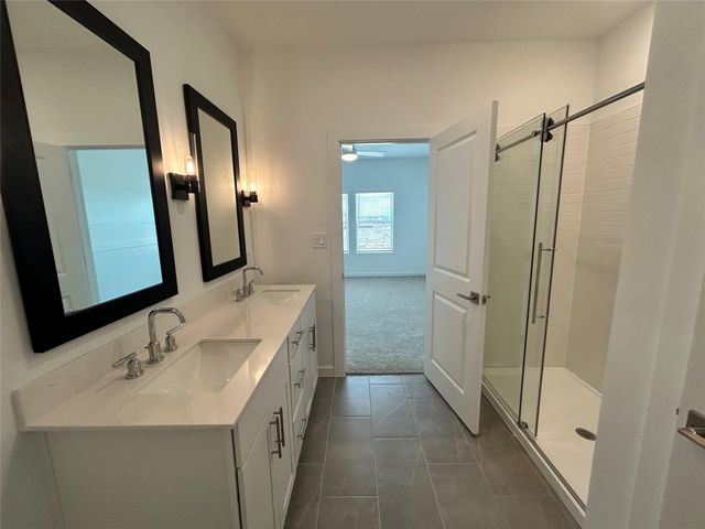 7811 Jade Crest Drive, Angleton, TX 77515