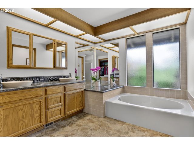 3317 Sw 26TH St, Gresham, OR 97080