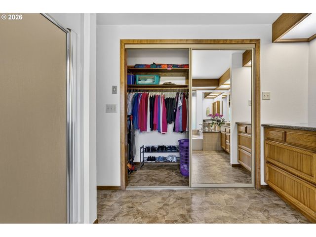 3317 Sw 26TH St, Gresham, OR 97080