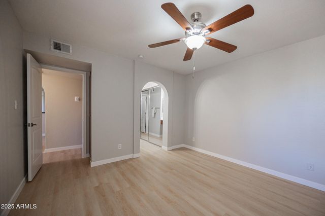 1880 E MORTEN Avenue 206, Phoenix, AZ 85020