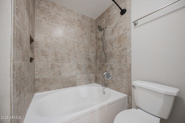 1880 E MORTEN Avenue 206, Phoenix, AZ 85020