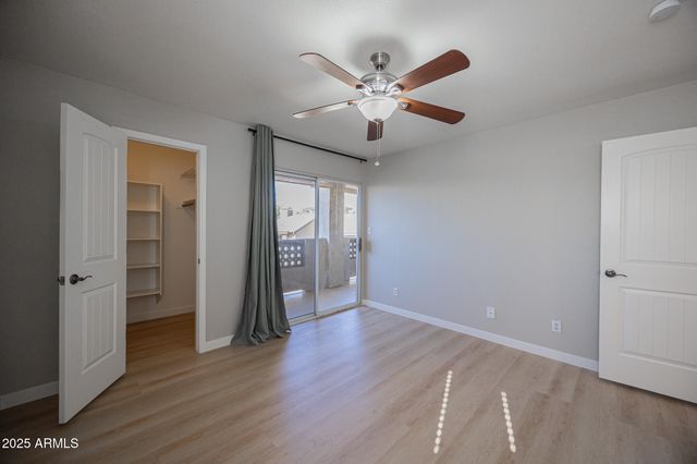 1880 E MORTEN Avenue 206, Phoenix, AZ 85020