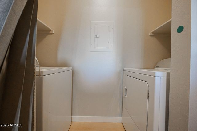 1880 E MORTEN Avenue 206, Phoenix, AZ 85020