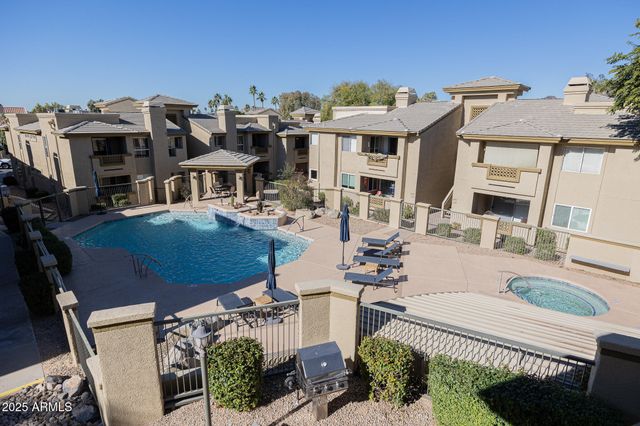 1880 E MORTEN Avenue 206, Phoenix, AZ 85020