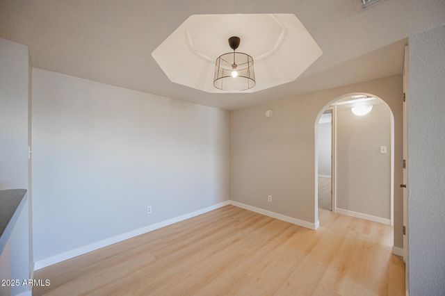 1880 E MORTEN Avenue 206, Phoenix, AZ 85020