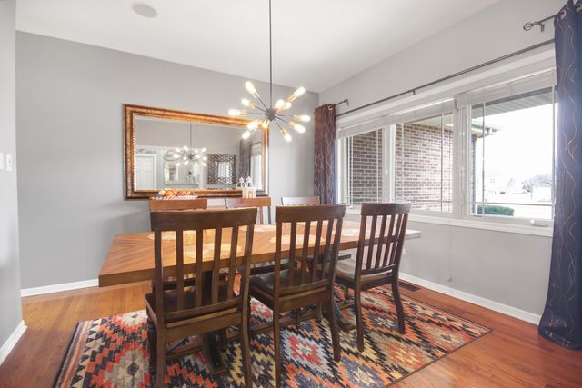 10363 Adler Cove, St. John, IN 46373