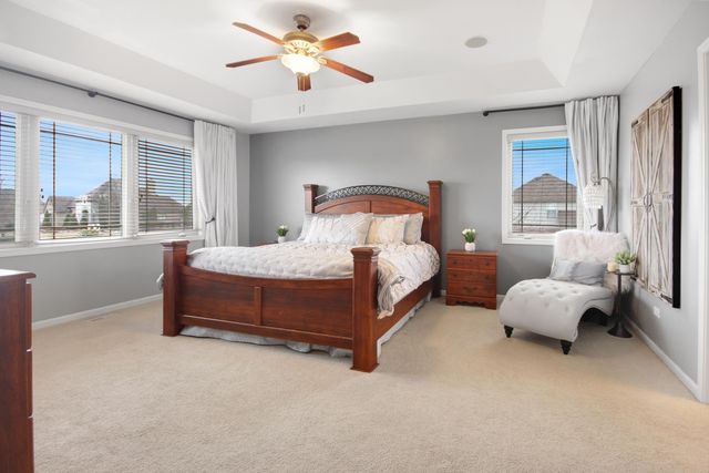 10363 Adler Cove, St. John, IN 46373