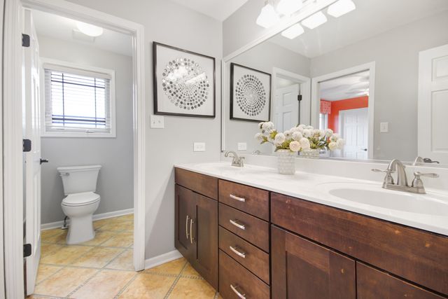 10363 Adler Cove, St. John, IN 46373