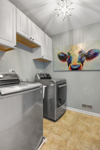 10363 Adler Cove, St. John, IN 46373