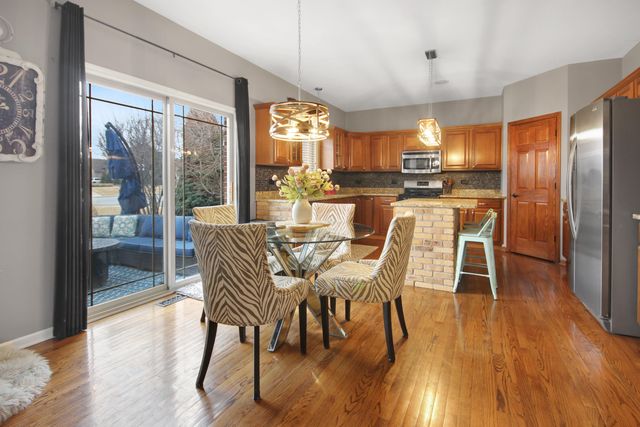 10363 Adler Cove, St. John, IN 46373