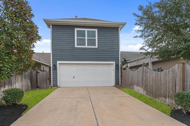 17019 Seminole Ridge Drive, Cypress, TX 77433