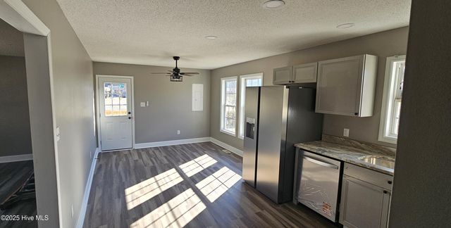 809 1st Street E, Ahoskie, NC 27910