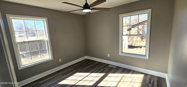 809 1st Street E, Ahoskie, NC 27910