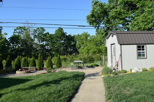4564 Prince Albert Way, Lexington, KY 40515