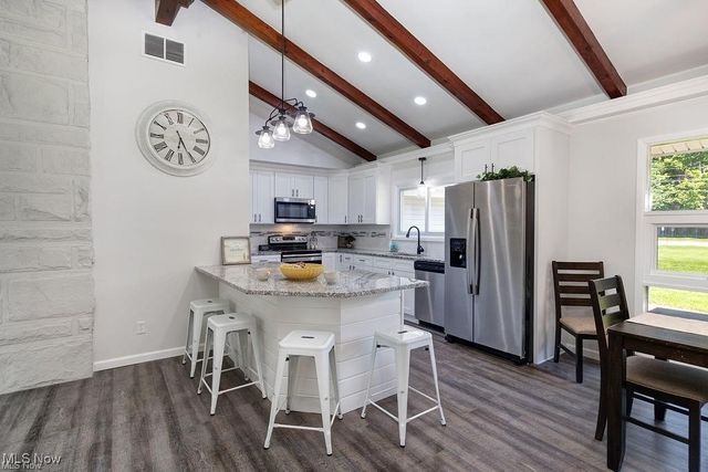 8078 Mentor Avenue, Mentor, OH 44060