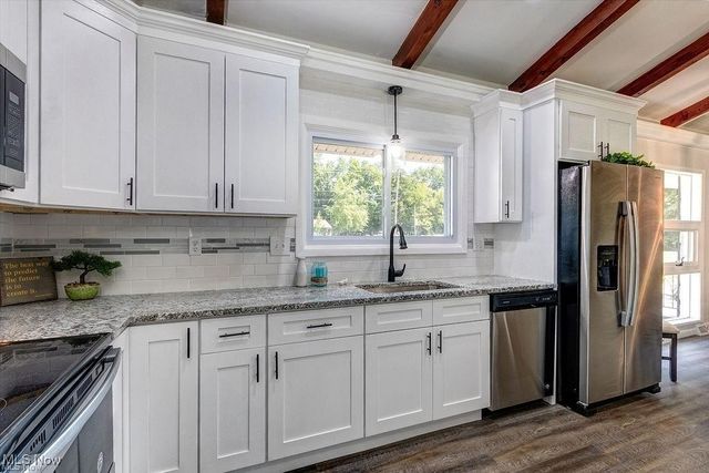 8078 Mentor Avenue, Mentor, OH 44060