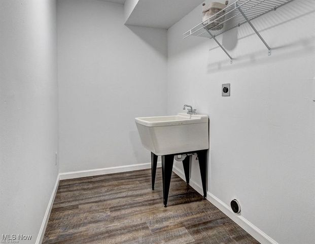 8078 Mentor Avenue, Mentor, OH 44060