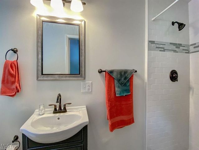 8078 Mentor Avenue, Mentor, OH 44060