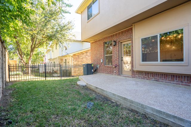 225 Corinna Court, Hurst, TX 76053