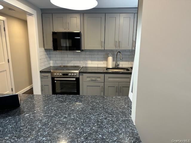 377 Ft Salonga, Northport, NY 11768