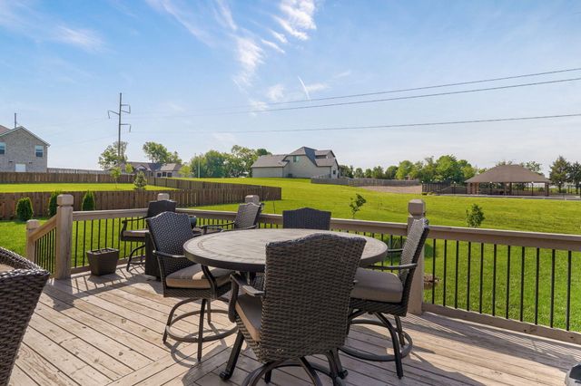 5330 E Wild Horse Drive, Springfield, MO 65802