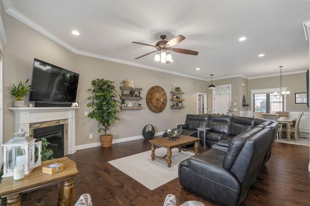 5330 E Wild Horse Drive, Springfield, MO 65802