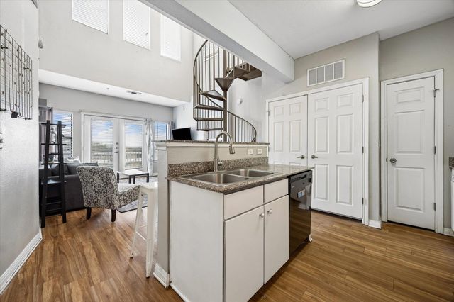 2502 Leon ST 506, Austin, TX 78705