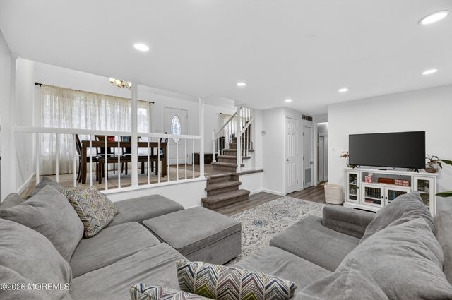 21 Anderson Street, Union Beach, NJ 07735