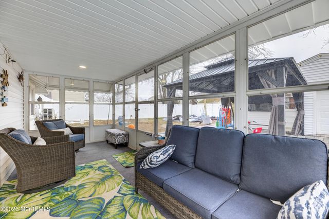 21 Anderson Street, Union Beach, NJ 07735