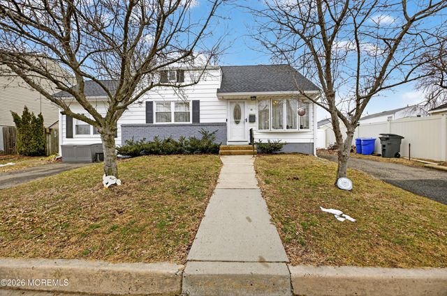 21 Anderson Street, Union Beach, NJ 07735