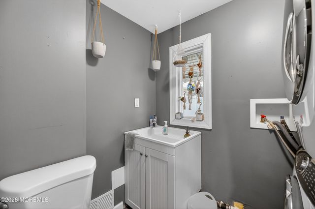 21 Anderson Street, Union Beach, NJ 07735