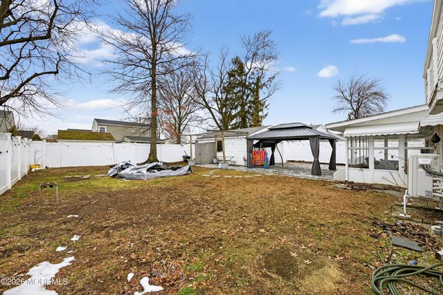 21 Anderson Street, Union Beach, NJ 07735