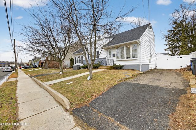 21 Anderson Street, Union Beach, NJ 07735