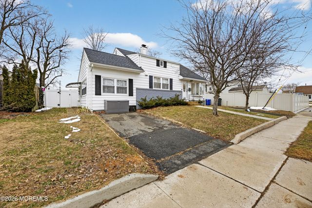21 Anderson Street, Union Beach, NJ 07735