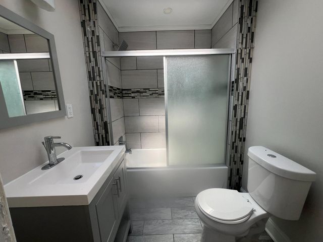 1026 HANSEN PL, Collingdale, PA 19023