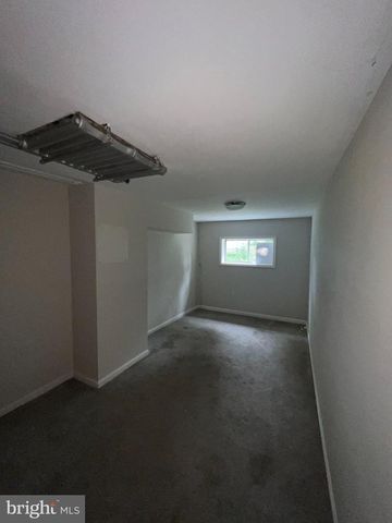 1026 HANSEN PL, Collingdale, PA 19023