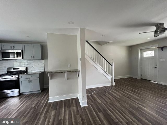1026 HANSEN PL, Collingdale, PA 19023