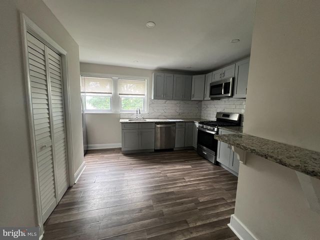 1026 HANSEN PL, Collingdale, PA 19023
