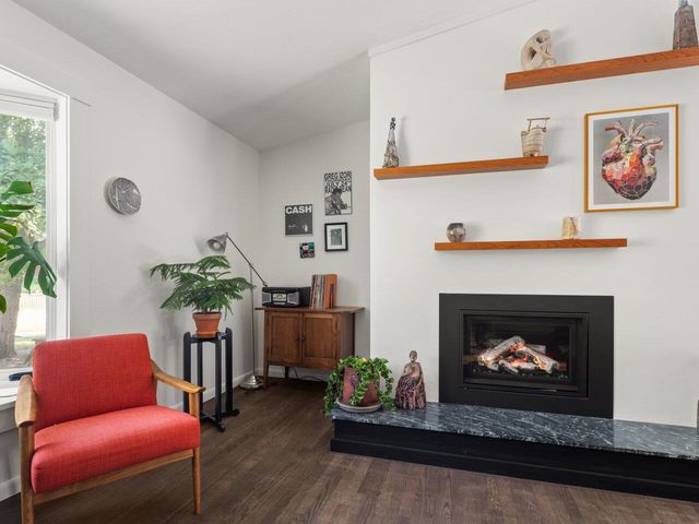 366 South Cove Road, Burlington, VT 05401