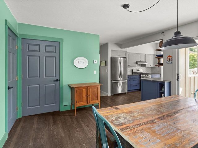 366 South Cove Road, Burlington, VT 05401