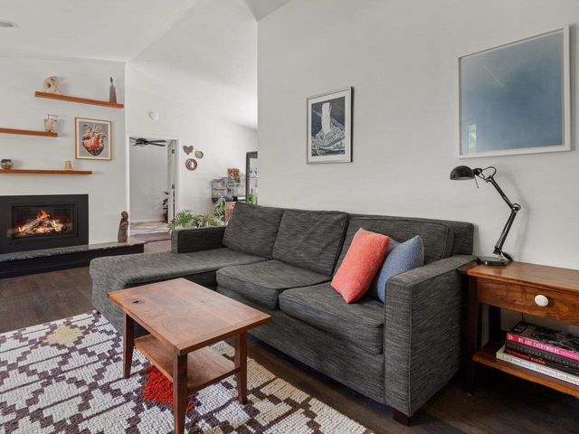 366 South Cove Road, Burlington, VT 05401