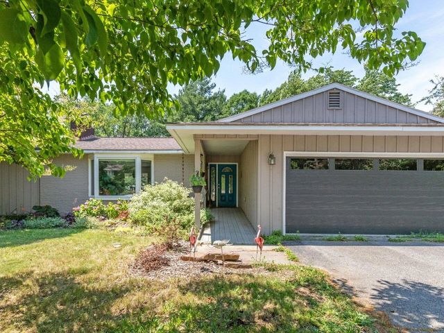 366 South Cove Road, Burlington, VT 05401