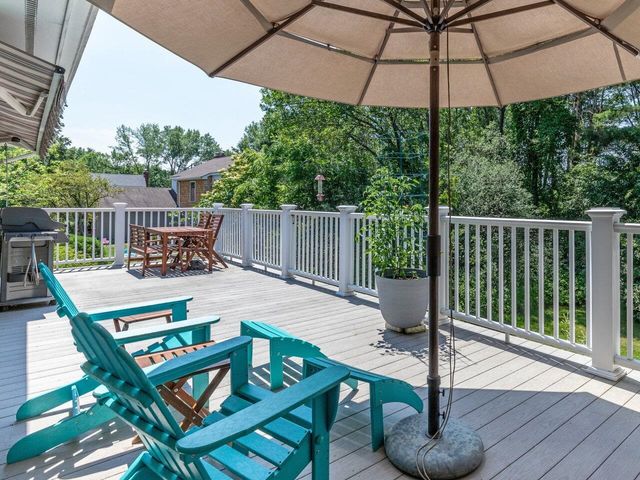 366 South Cove Road, Burlington, VT 05401