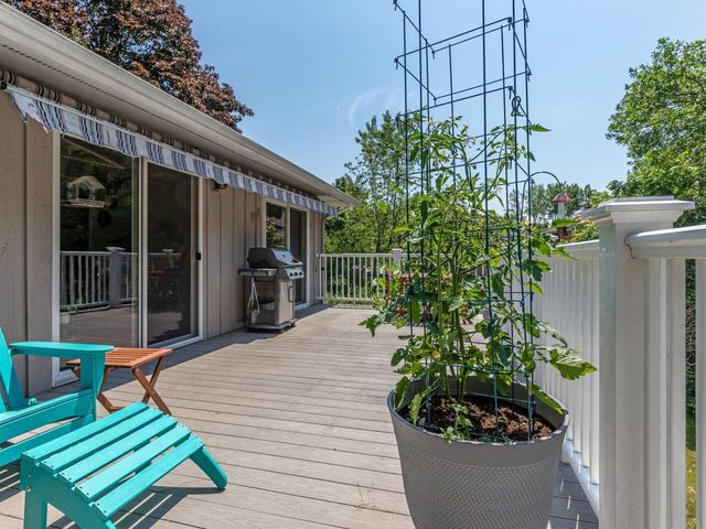 366 South Cove Road, Burlington, VT 05401