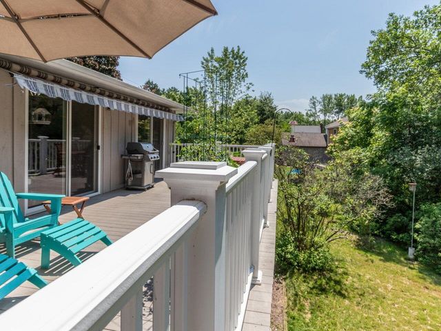 366 South Cove Road, Burlington, VT 05401