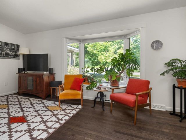 366 South Cove Road, Burlington, VT 05401