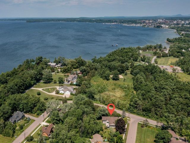 366 South Cove Road, Burlington, VT 05401