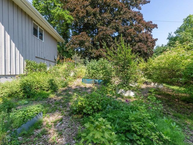 366 South Cove Road, Burlington, VT 05401