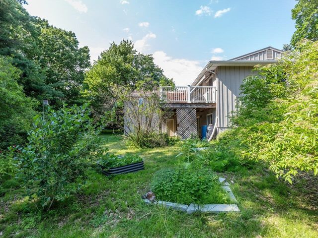 366 South Cove Road, Burlington, VT 05401
