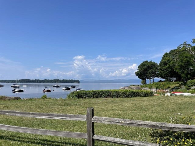 366 South Cove Road, Burlington, VT 05401